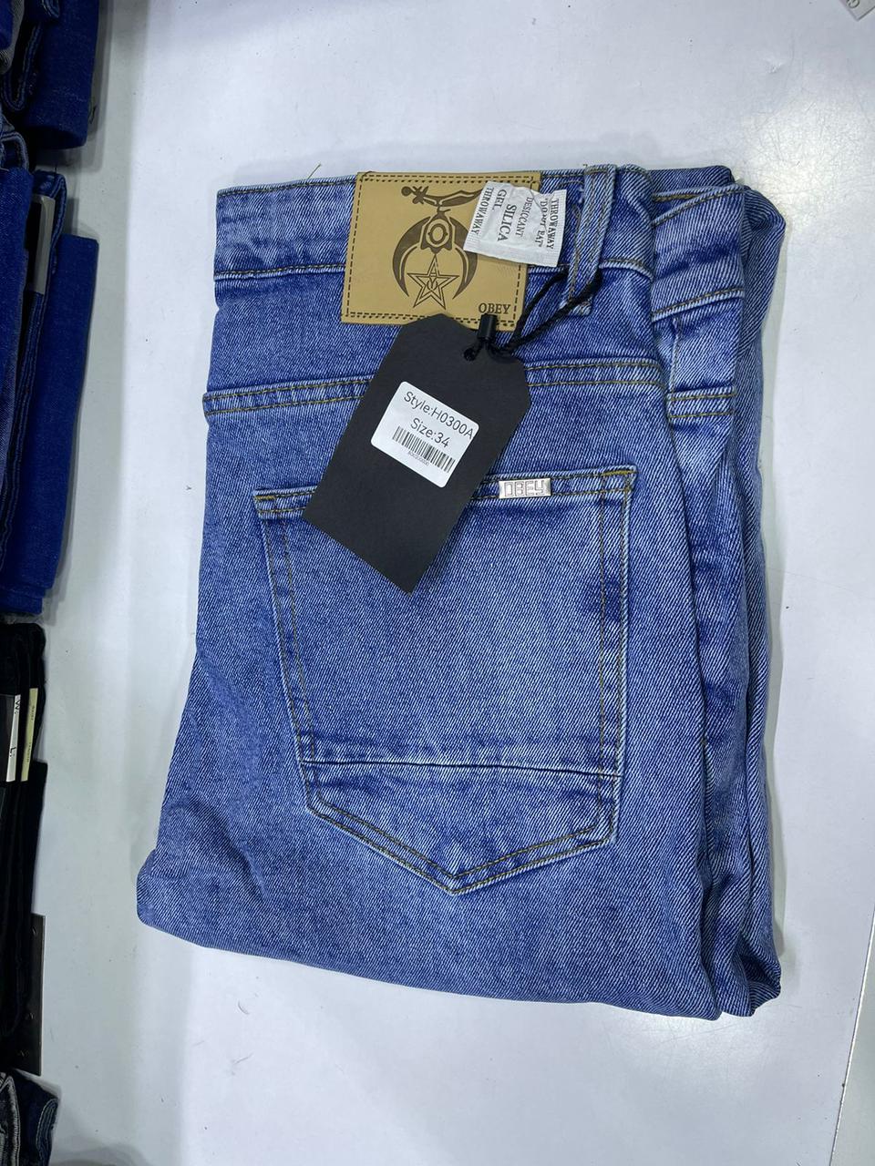 men jeans Image 3